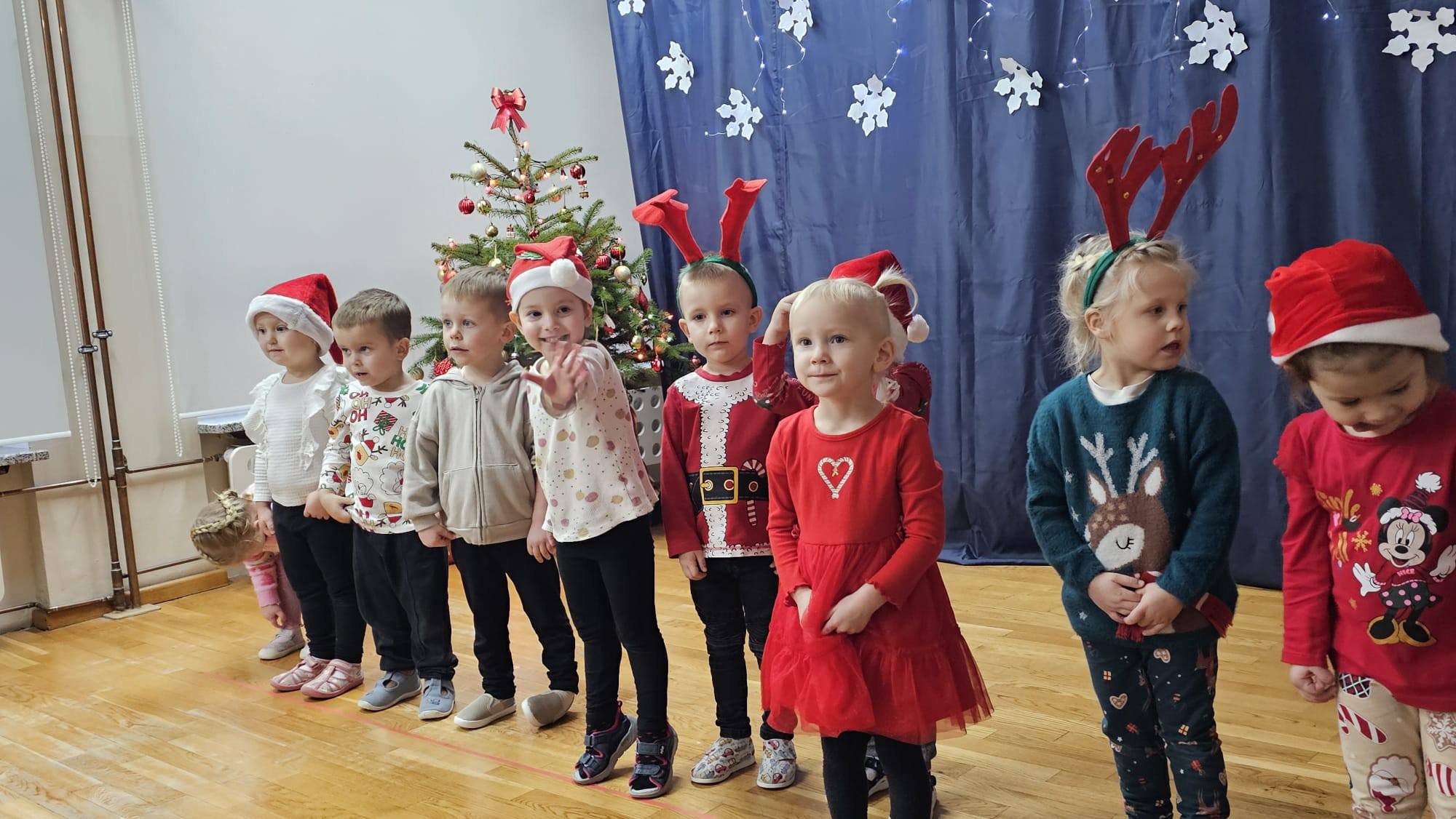  Dzieci w przebraniach